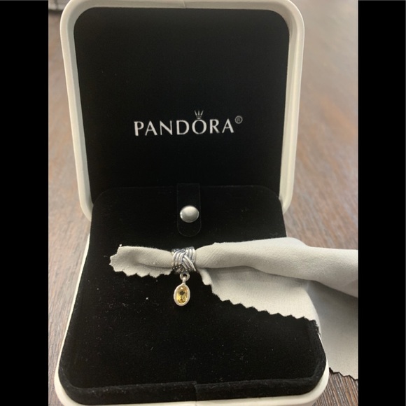 Pandora Jewelry - Pandora hanging charm